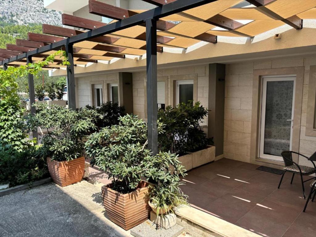 Adria Appartement Baška Voda